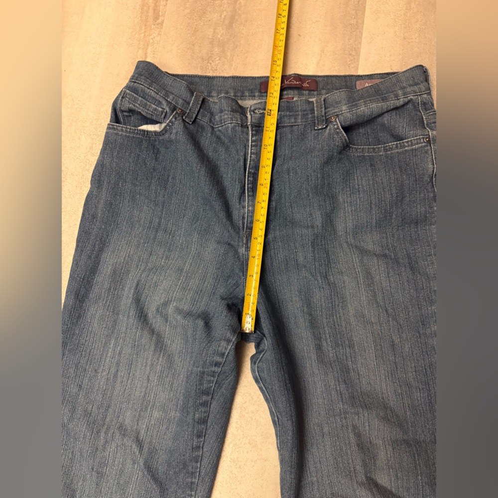 Gloria Vanderbilt Blue  Leg Jeans - Picture 7 of 9
